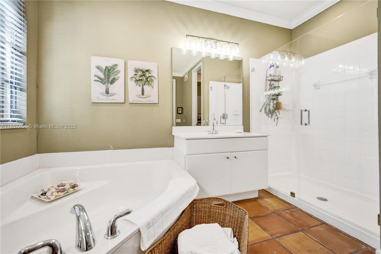 1577 Passion Vine Cir, Unit 9-2, Weston, FL 33326 Photo