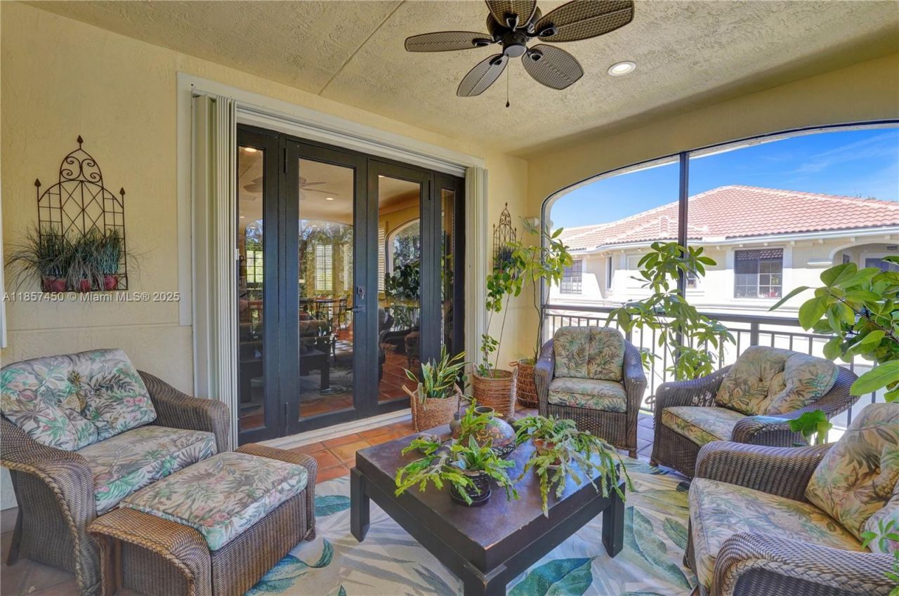 1577 Passion Vine Cir, Unit 9-2, Weston, FL 33326 Photo