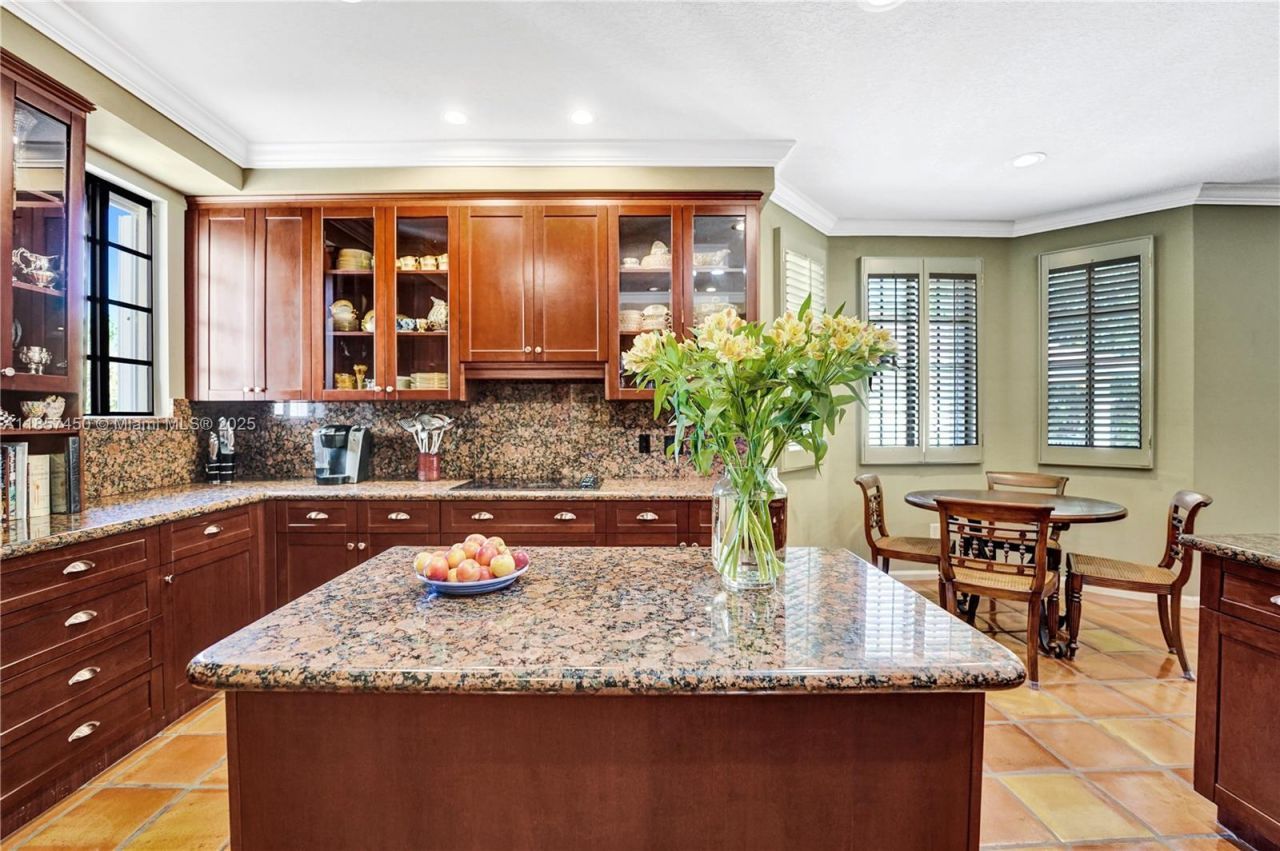 1577 Passion Vine Cir, Unit 9-2, Weston, FL 33326 Photo