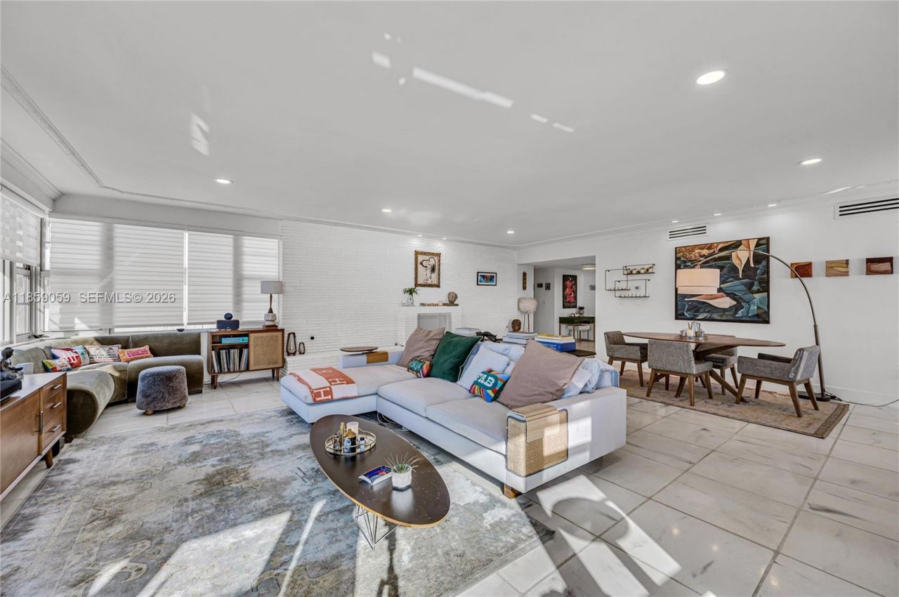 5255 Collins Ave, Unit 14D, Miami Beach, FL 33140 Photo