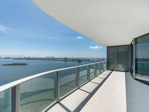 700 NE 24th Street, Unit 2501, Miami, FL 33137