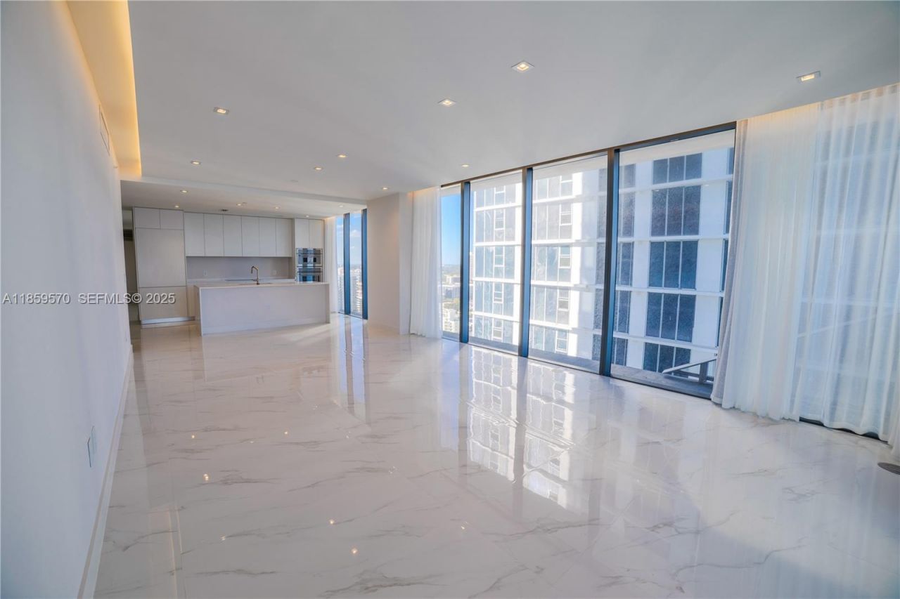 700 NE 24th Street, Unit 2501, Miami, FL 33137 Photo