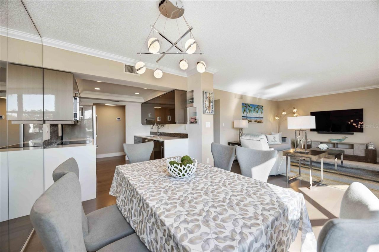 1050 Longboat Club Road, Unit 204, Longboat Key, FL 34228 Photo