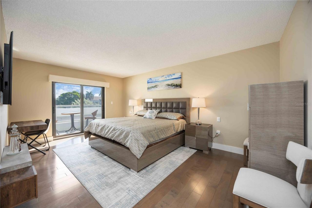 1050 Longboat Club Road, Unit 204, Longboat Key, FL 34228 Photo