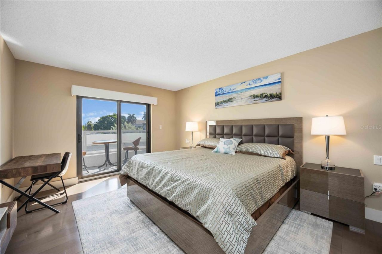 1050 Longboat Club Road, Unit 204, Longboat Key, FL 34228 Photo