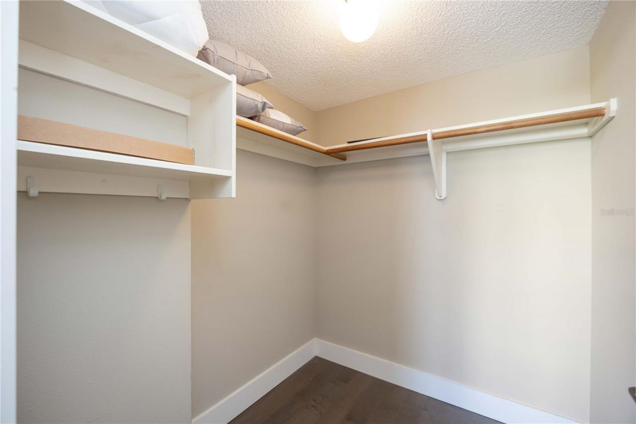 1050 Longboat Club Road, Unit 204, Longboat Key, FL 34228 Photo