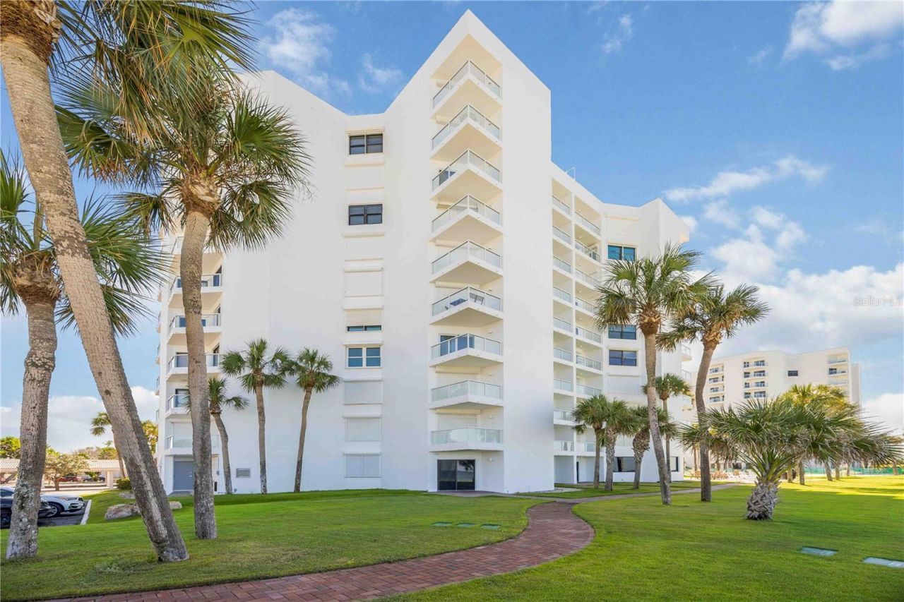 1050 Longboat Club Road, Unit 204, Longboat Key, FL 34228 Photo