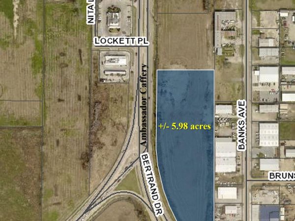 921 Ambassador Caffery Parkway, Lafayette, LA 70506