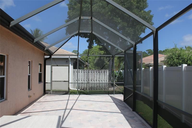 8611 Green Cay, West Palm Beach, FL 33411 Photo