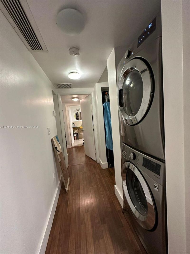 7025 Rue Granville, Miami Beach, FL 33141 Photo