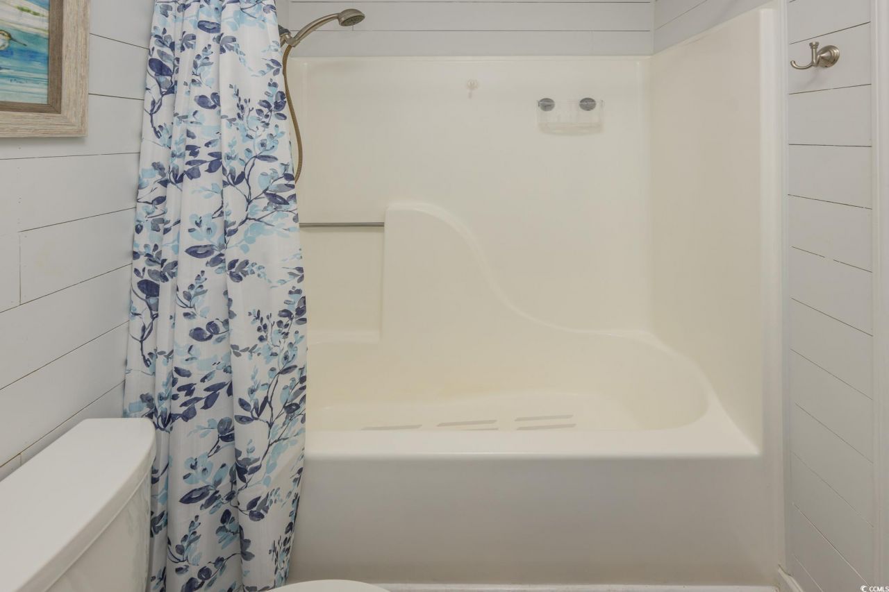 1890 Colony Dr. Photo 15