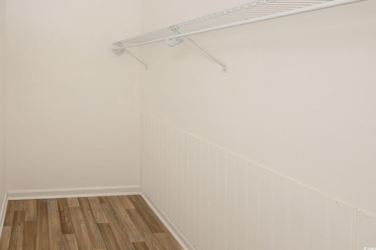 1890 Colony Dr. Photo 16