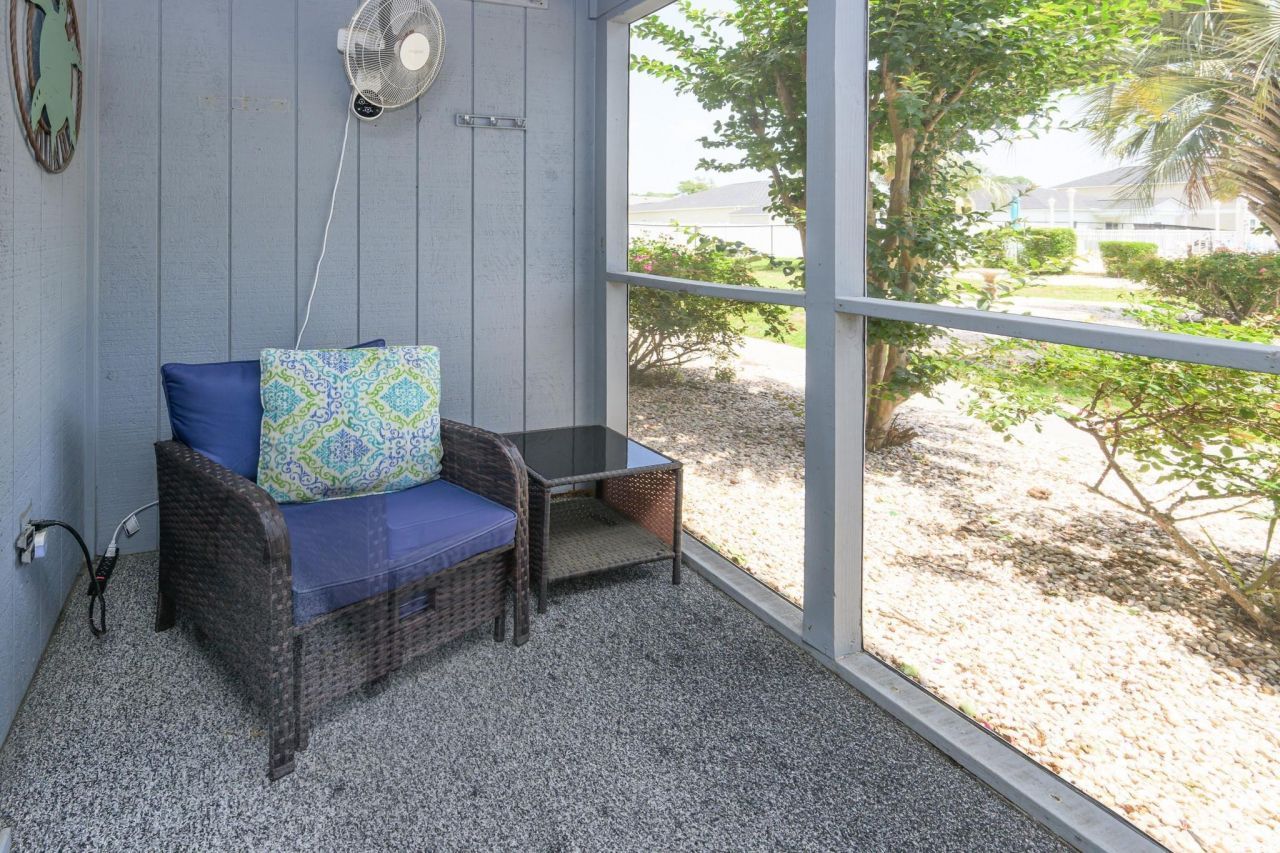 1890 Colony Dr. Photo 21