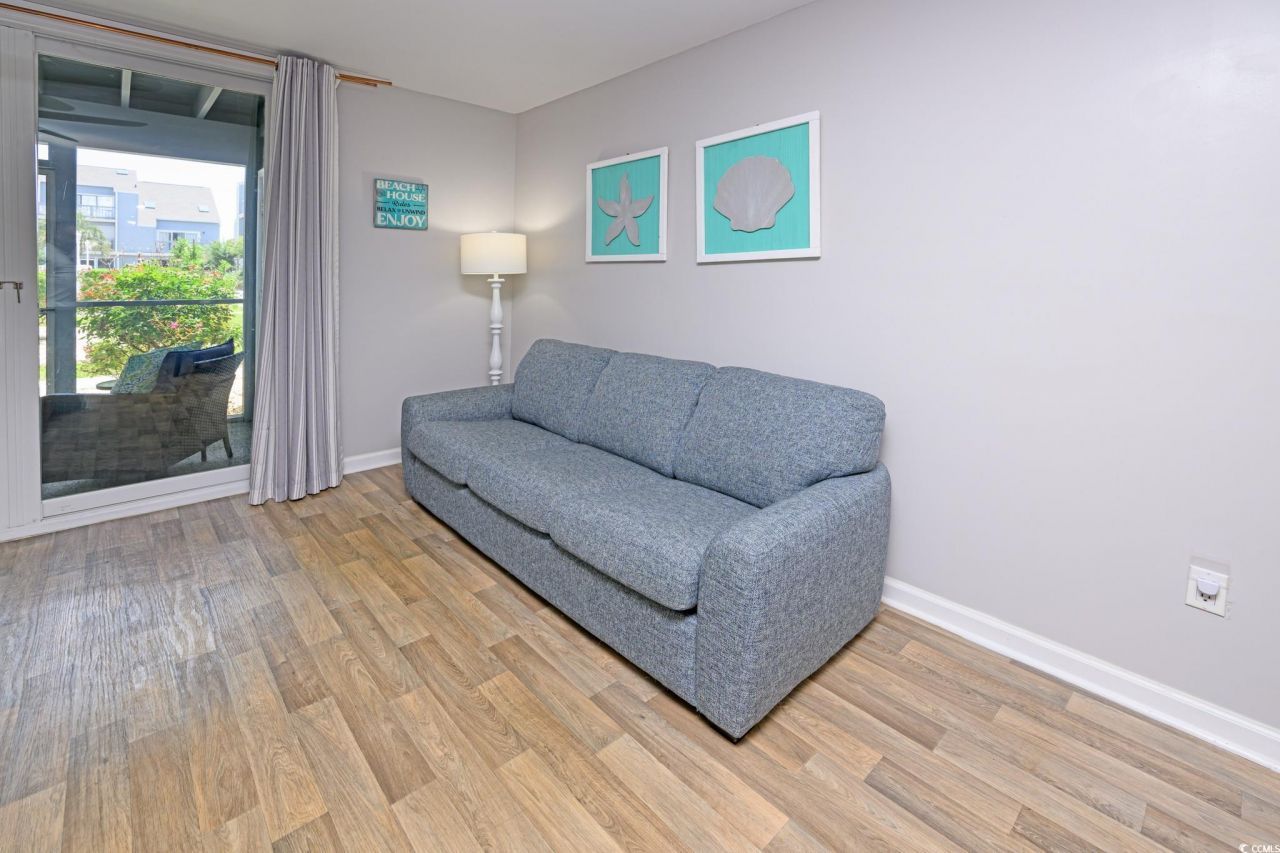 1890 Colony Dr. Photo 6