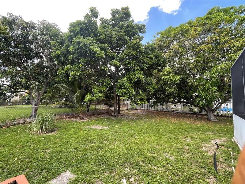 12900 NW 1st Court, Miami, FL 33168 Photo