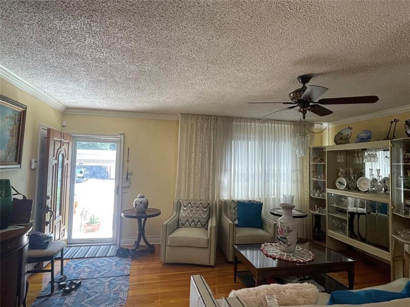 12900 NW 1st Court, Miami, FL 33168 Photo