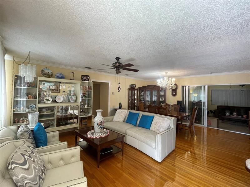 12900 NW 1st Court, Miami, FL 33168 Photo