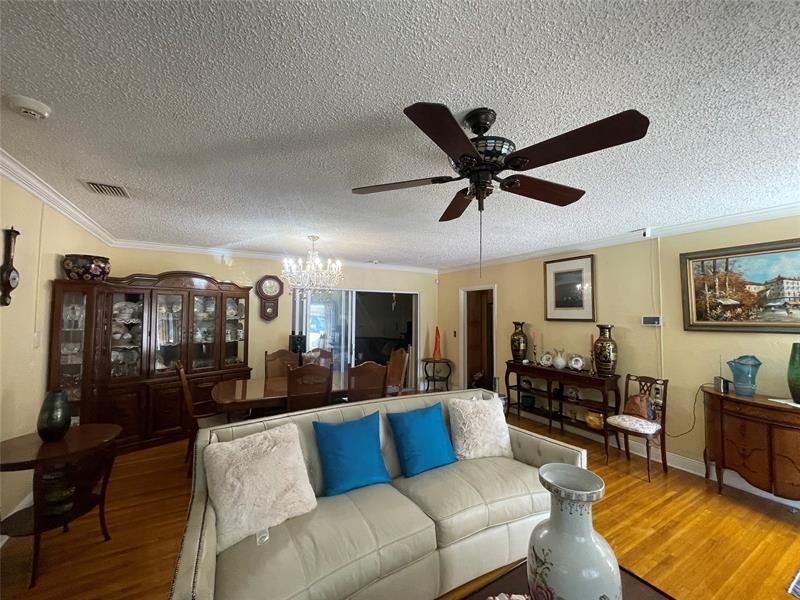 12900 NW 1st Court, Miami, FL 33168 Photo