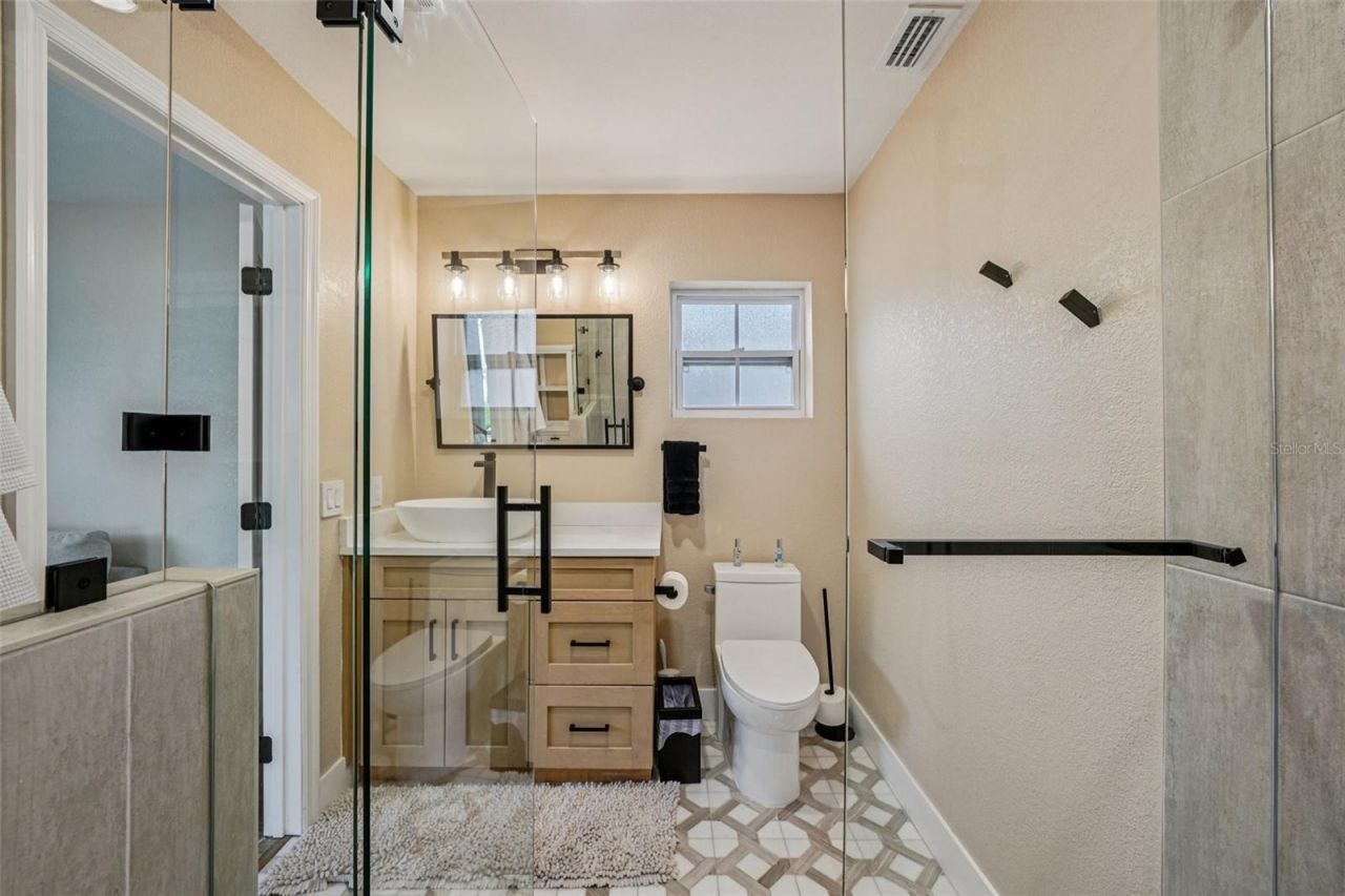 6655 12th Terrace N, Saint Petersburg, FL 33710 Photo