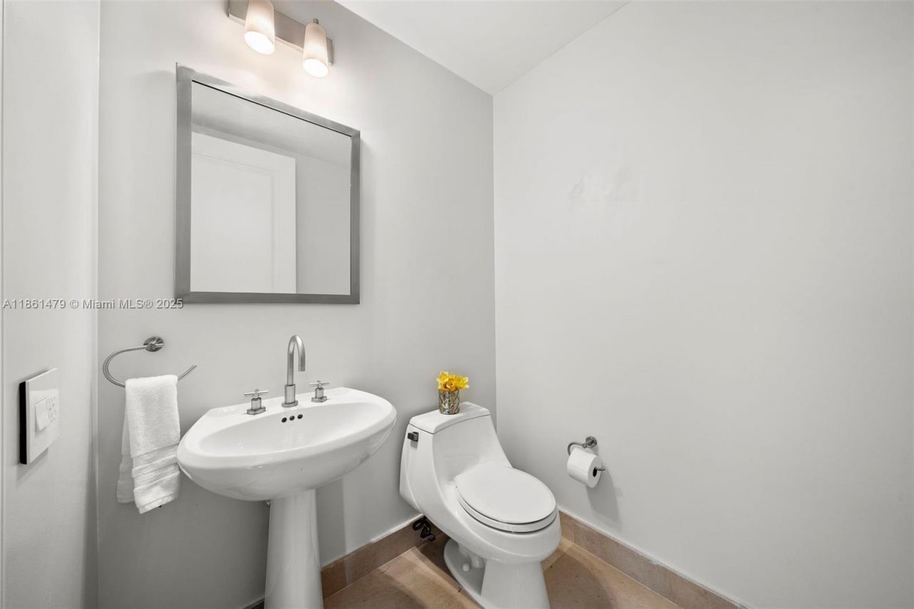 1425 Brickell Ave, Unit 48D, Miami, FL 33131 Photo