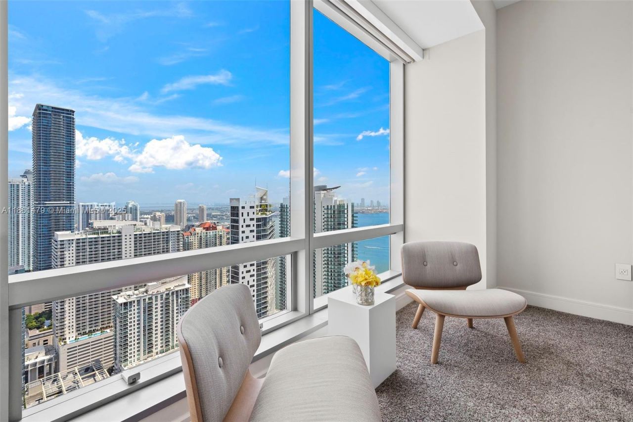1425 Brickell Ave, Unit 48D, Miami, FL 33131 Photo
