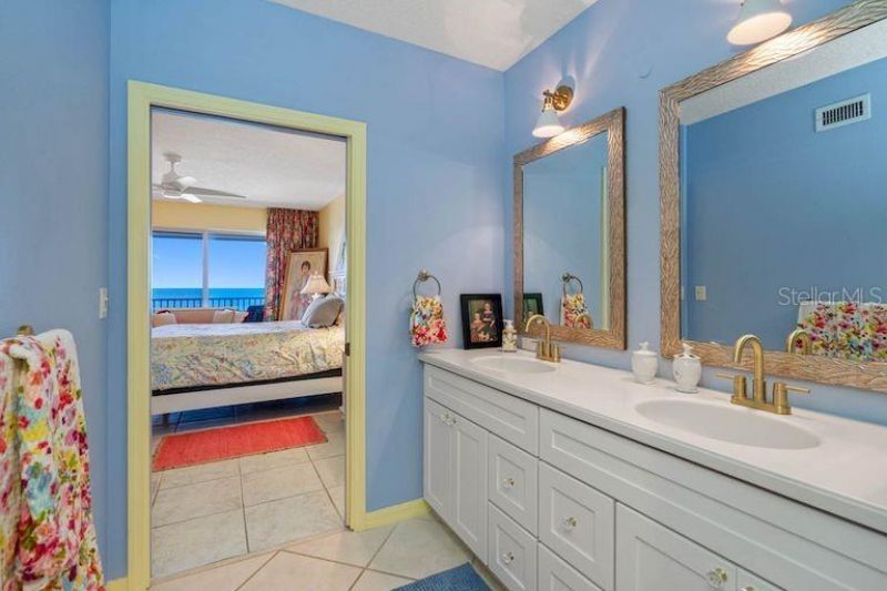 16550 Gulf Boulevard, Unit 545, North Redington Beach, FL 33708 Photo