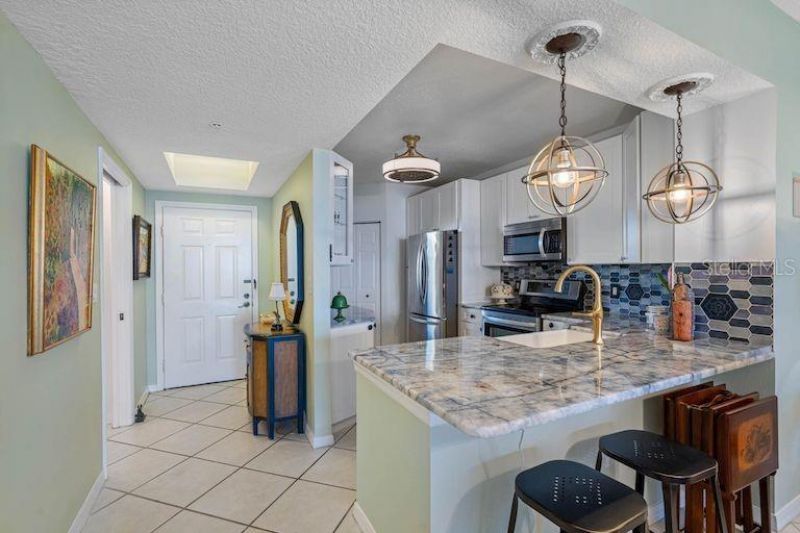 16550 Gulf Boulevard, Unit 545, North Redington Beach, FL 33708 Photo