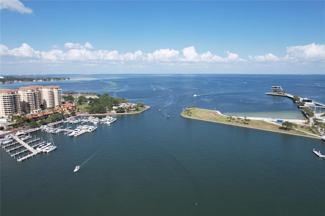 1137 Highland Street S, Saint Petersburg, FL 33701 Photo