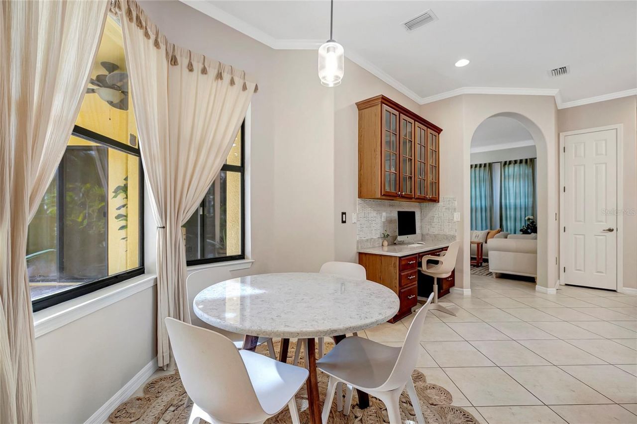 9317 Lisbon Street, Seffner, FL 33584 Photo