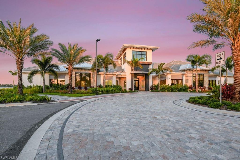 11861 Venetian Lagoon Dr, Unit 104, Fort Myers, FL 33913 Photo