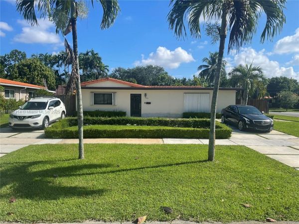 801 Oriole Ave, Miami Springs, FL 33166