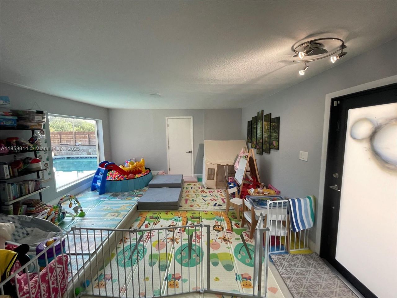 801 Oriole Ave, Miami Springs, FL 33166 Photo