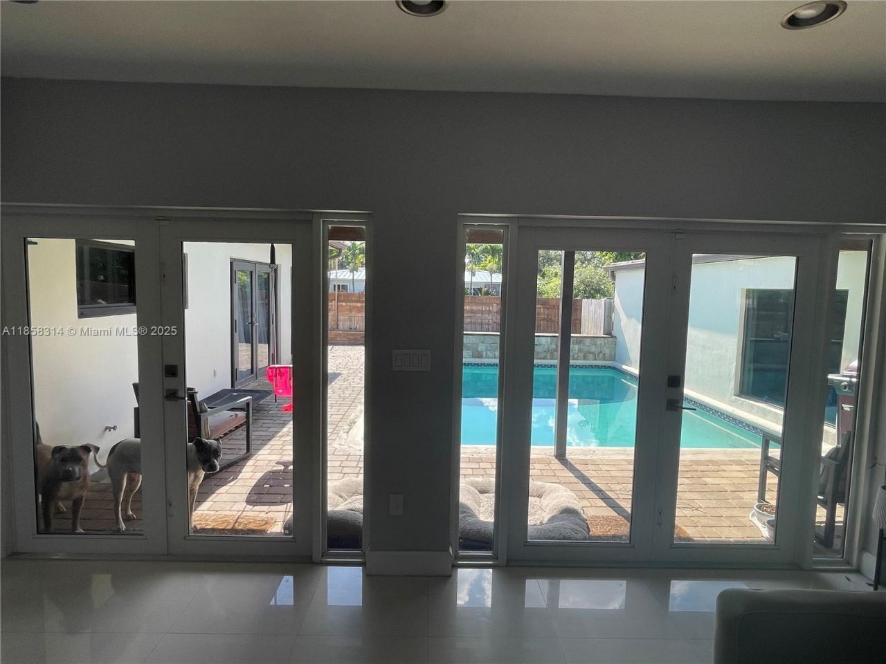 801 Oriole Ave, Miami Springs, FL 33166 Photo