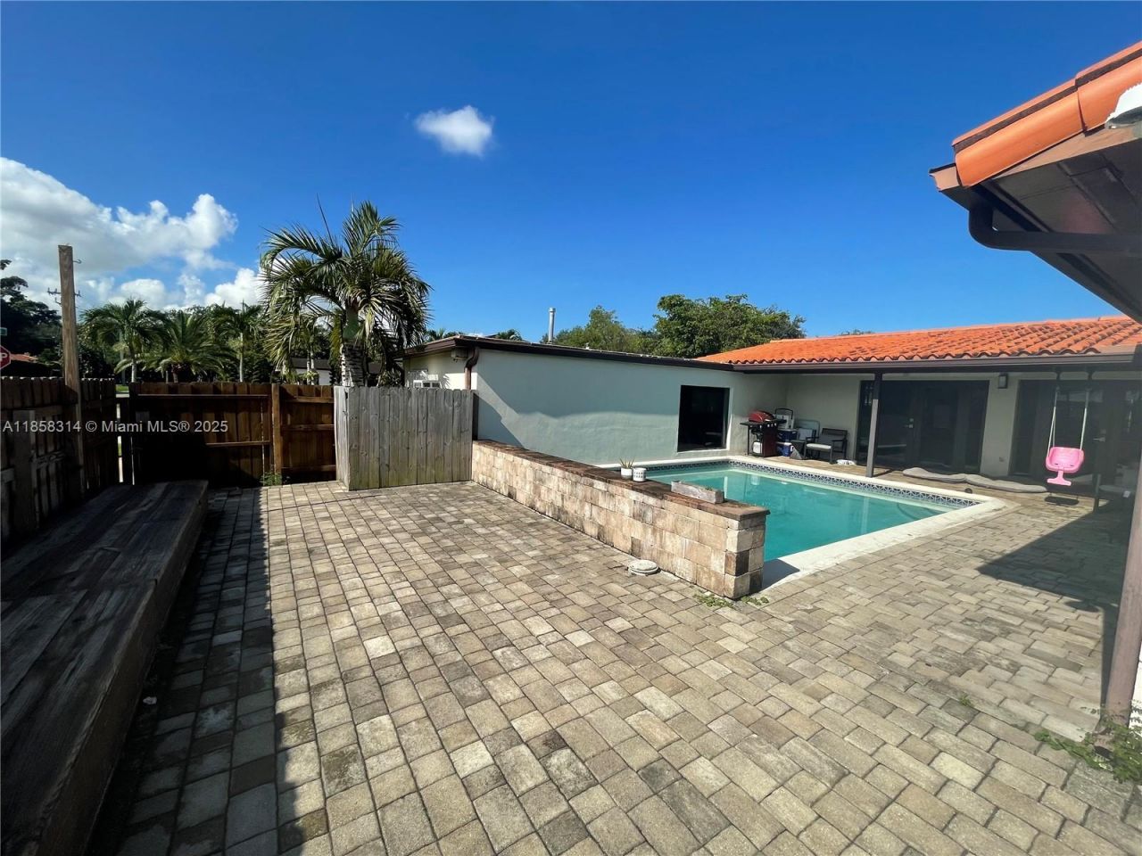 801 Oriole Ave, Miami Springs, FL 33166 Photo