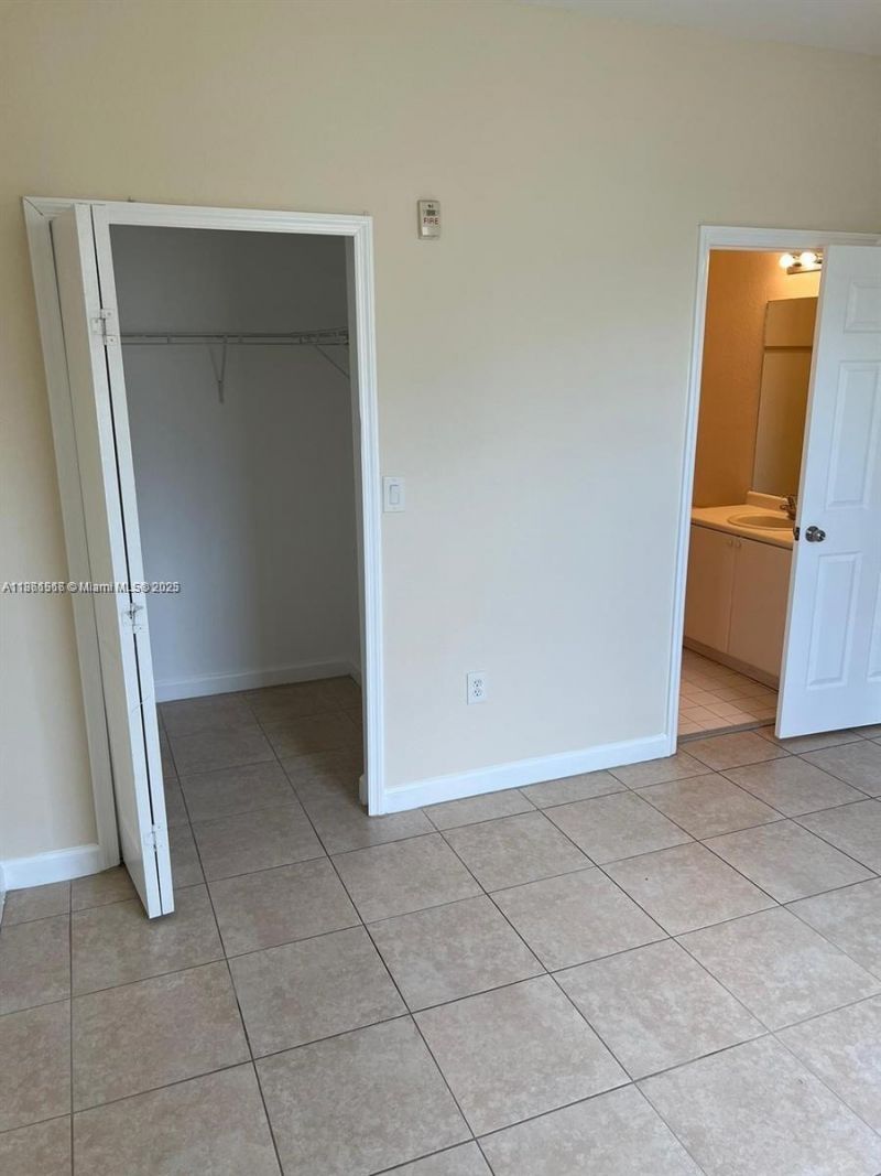 1660 SE 29th St, Unit 200, Homestead, FL 33035 Photo