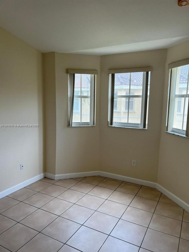 1660 SE 29th St, Unit 200, Homestead, FL 33035 Photo