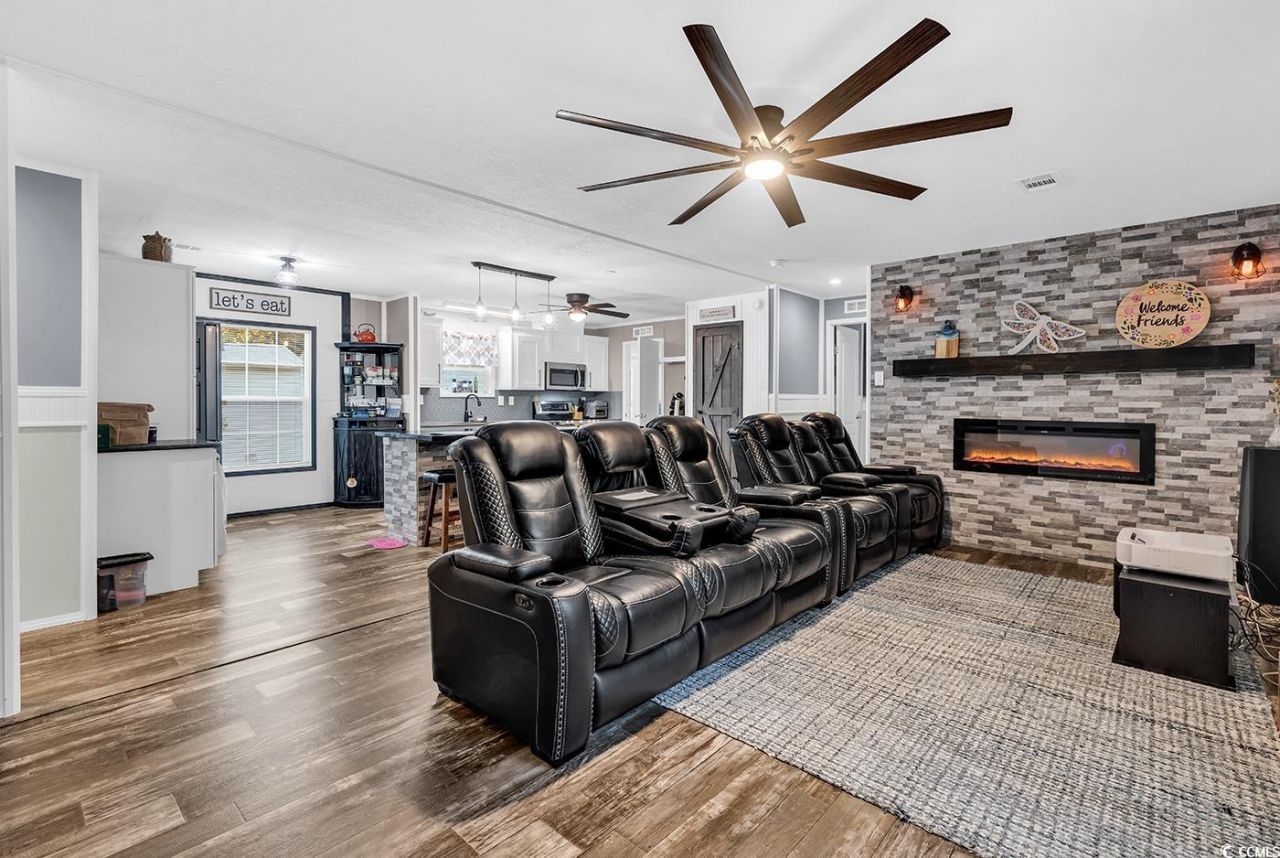 7500 Aubrey Ln. Photo 15