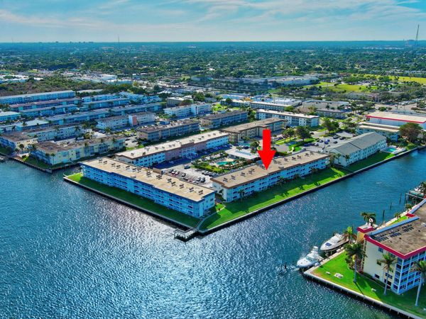 111 Shore Court, Unit 306, North Palm Beach, FL 33408