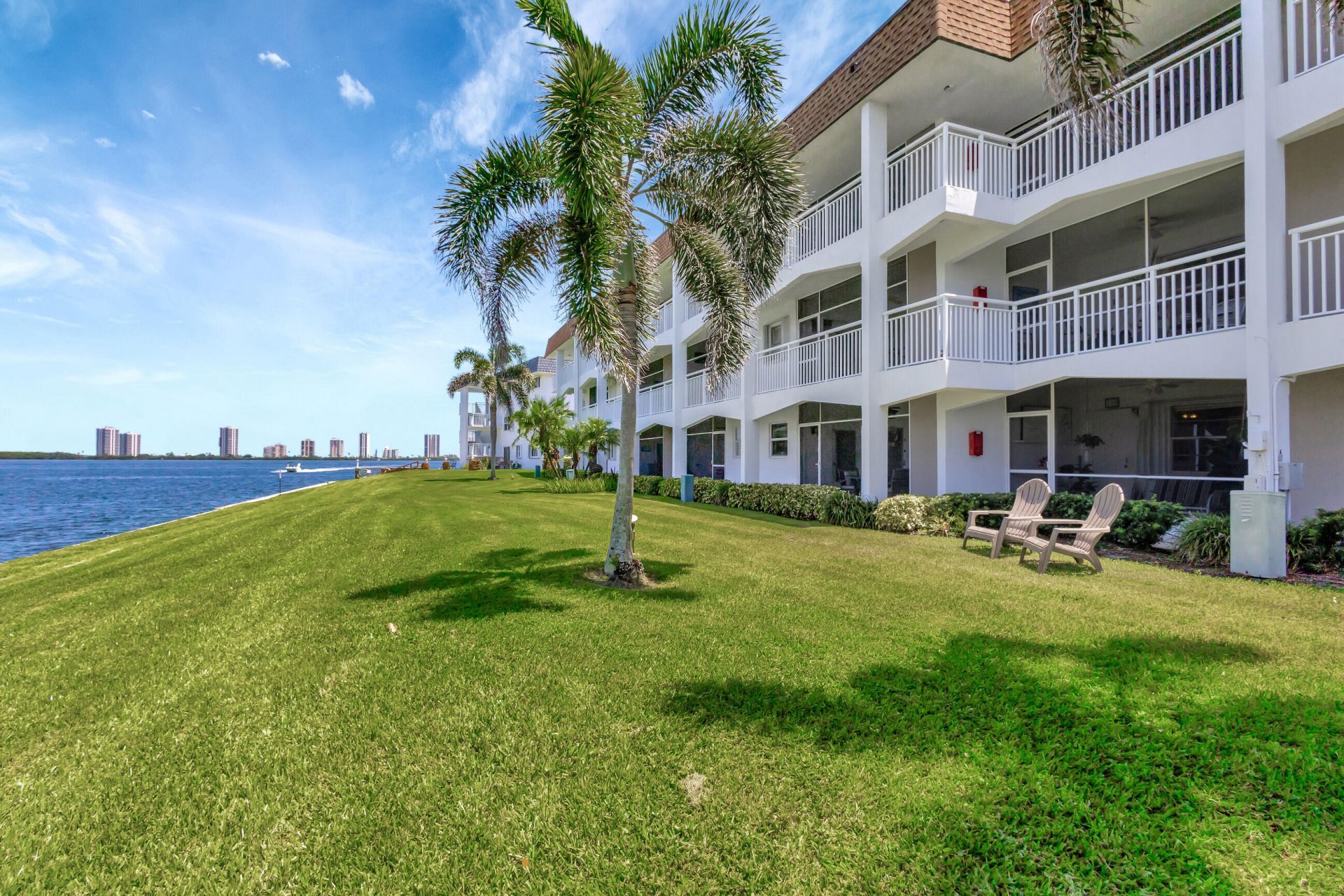 111 Shore Court, Unit 306, North Palm Beach, FL 33408 Photo