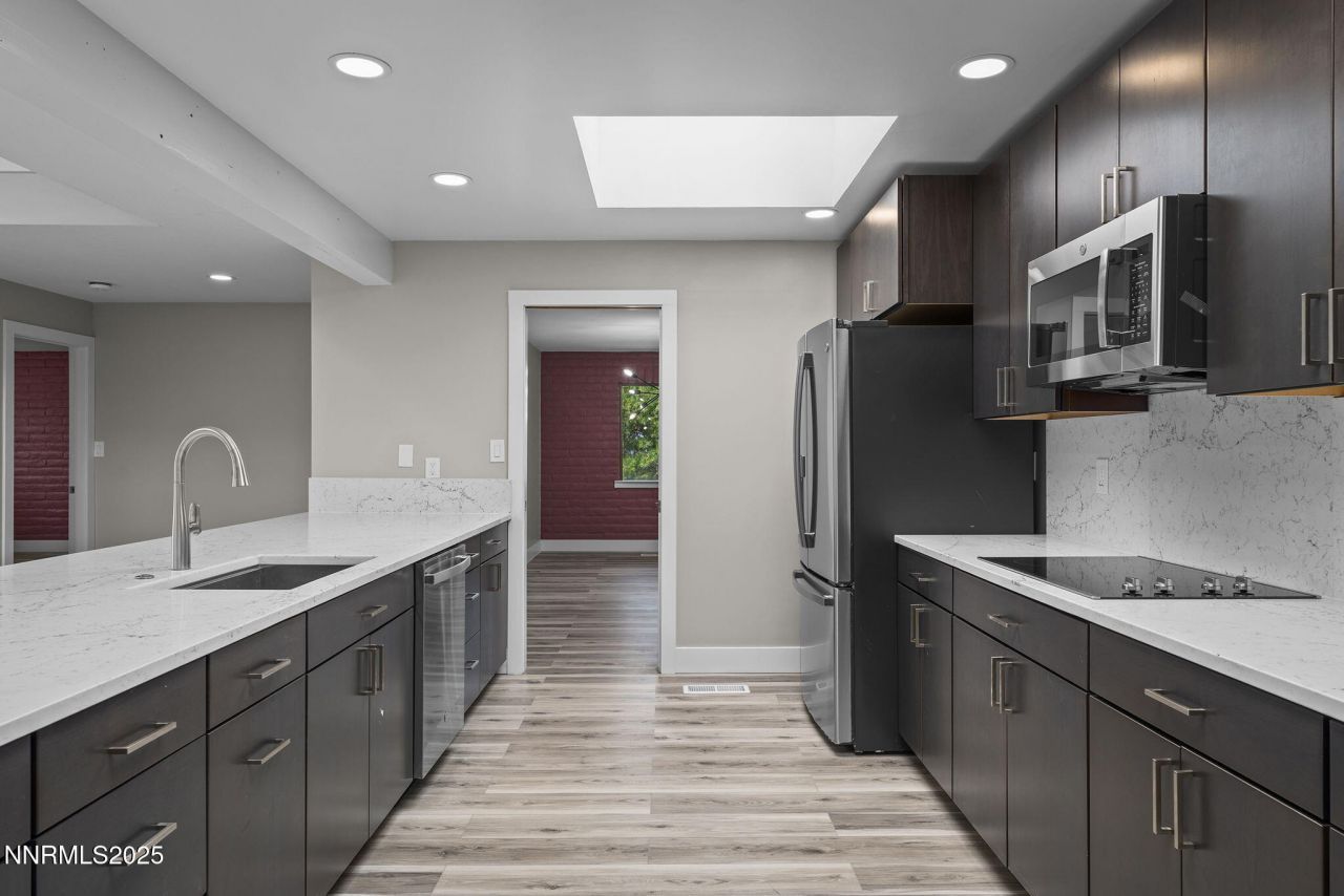 3349 Skyline Boulevard, Reno, NV 89509 Photo