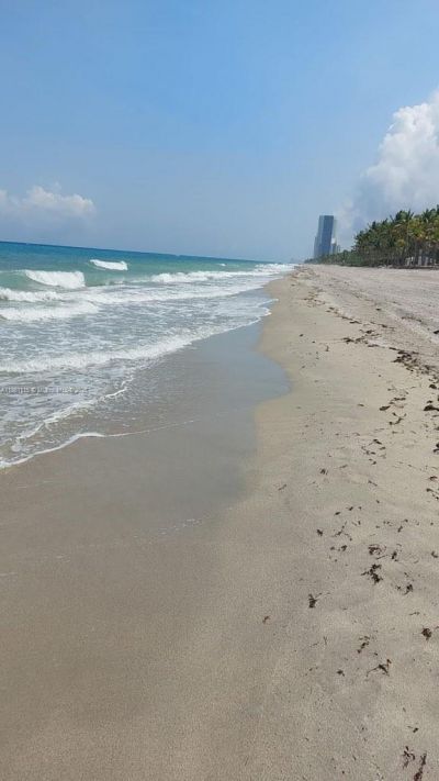 3180 S Ocean Dr, Unit 1721, Hallandale Beach, FL 33009 Photo