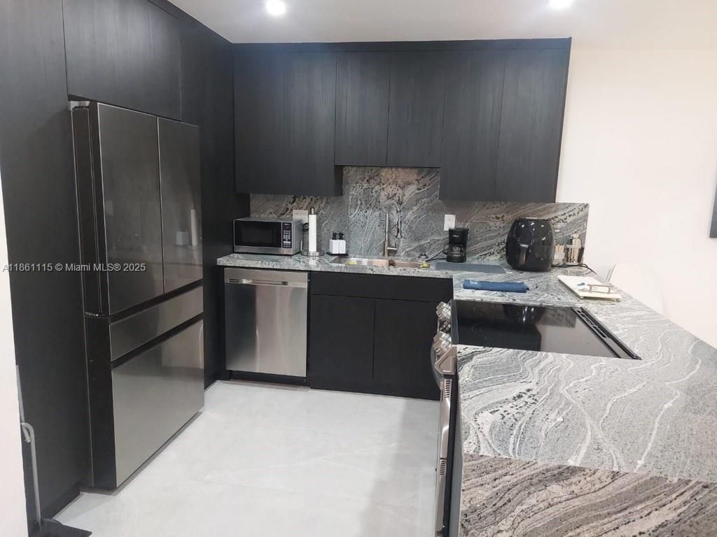 3180 S Ocean Dr, Unit 1721, Hallandale Beach, FL 33009 Photo