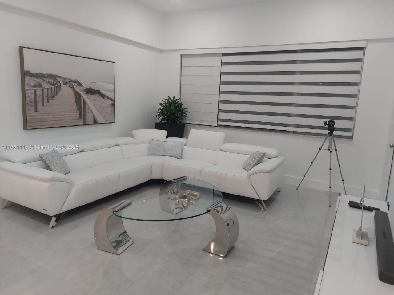 3180 S Ocean Dr, Unit 1721, Hallandale Beach, FL 33009 Photo