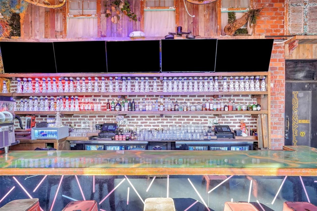 Kendall Dr, Kendall, FL 33183 Photo