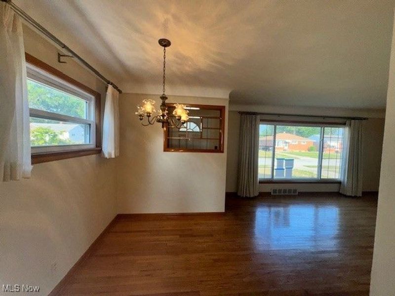 701 E 315th Street, Willowick, OH 44095 Photo 7