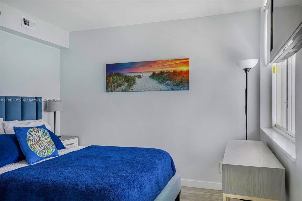 19201 Collins Ave, Unit 916, Sunny Isles Beach, FL 33160 Photo