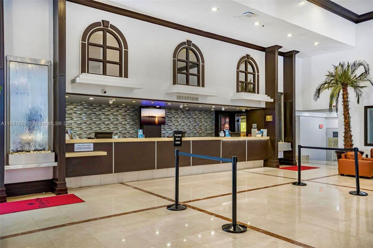 19201 Collins Ave, Unit 916, Sunny Isles Beach, FL 33160 Photo