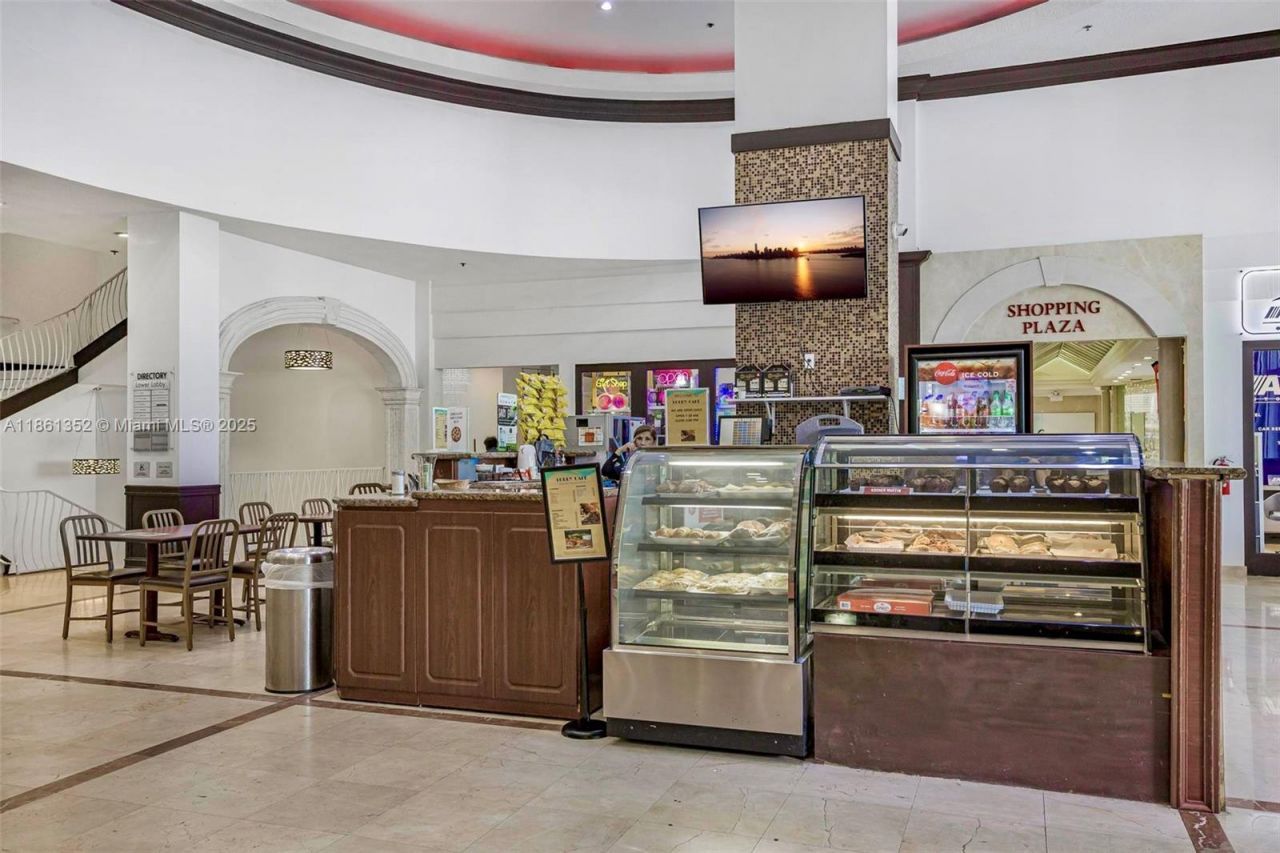 19201 Collins Ave, Unit 916, Sunny Isles Beach, FL 33160 Photo