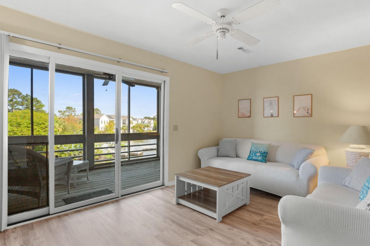 2472 Racquet Club Drive Photo 12