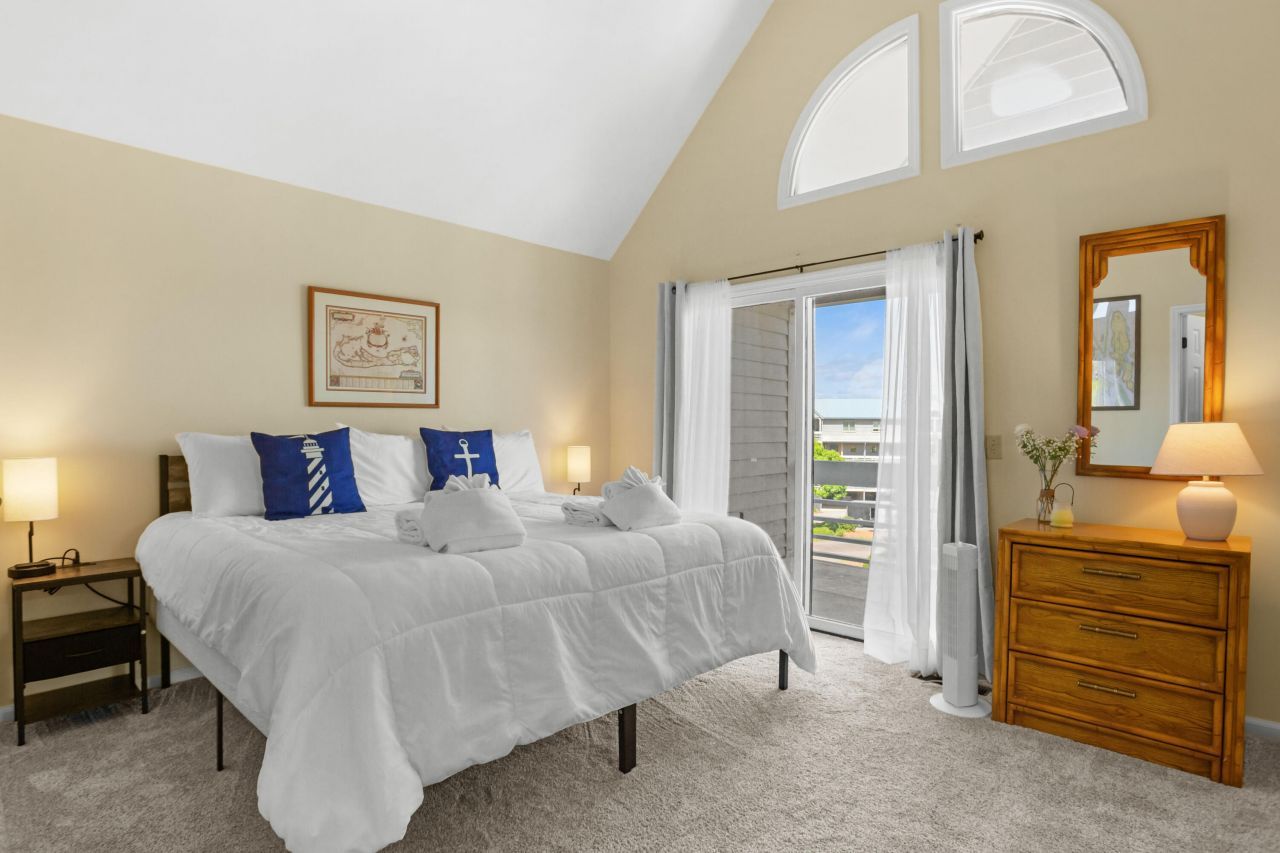 2472 Racquet Club Drive Photo 17